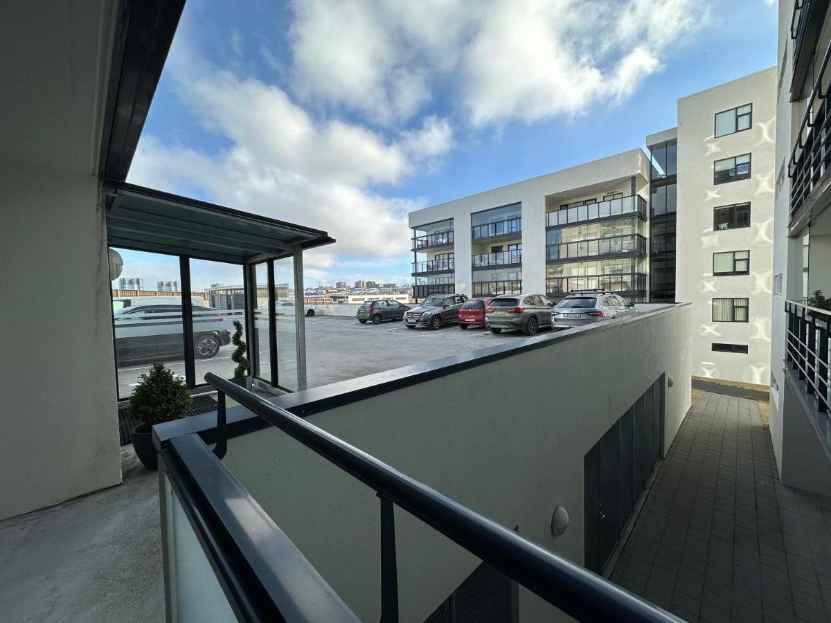 Modern 2 Bedroom Apartment In Kopavogur Ρέυκιαβικ Εξωτερικό φωτογραφία