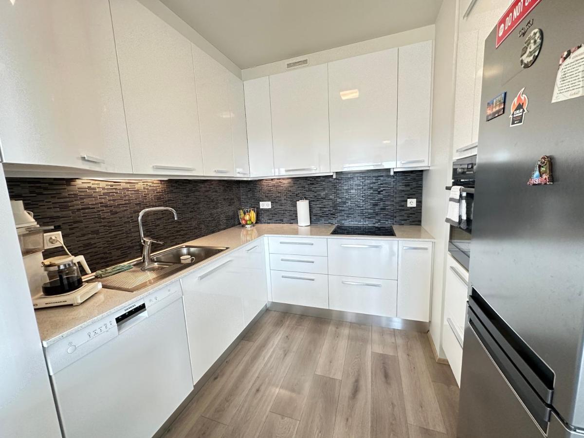 Modern 2 Bedroom Apartment In Kopavogur Ρέυκιαβικ Εξωτερικό φωτογραφία